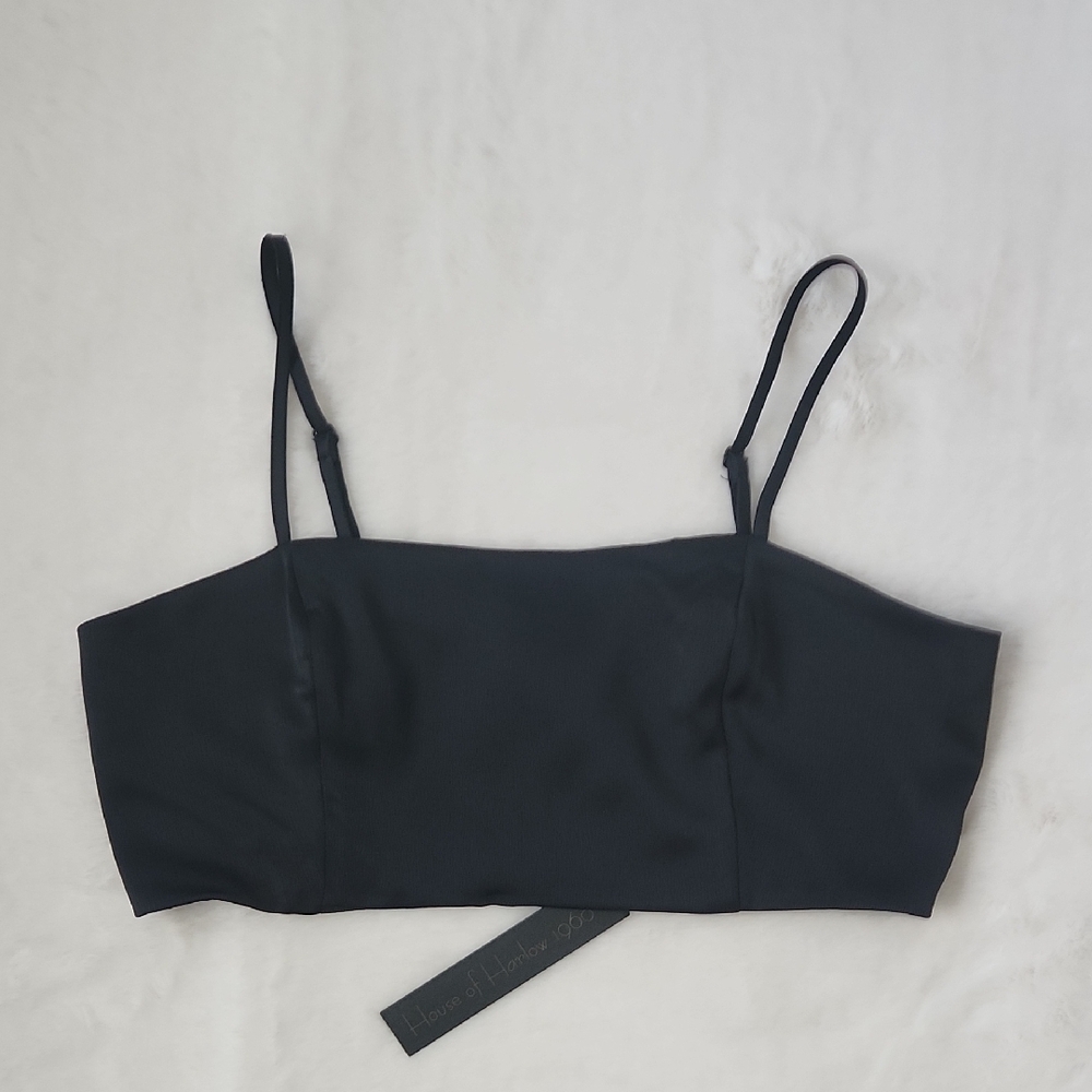House of Harlow 1960 Elegant Black Top